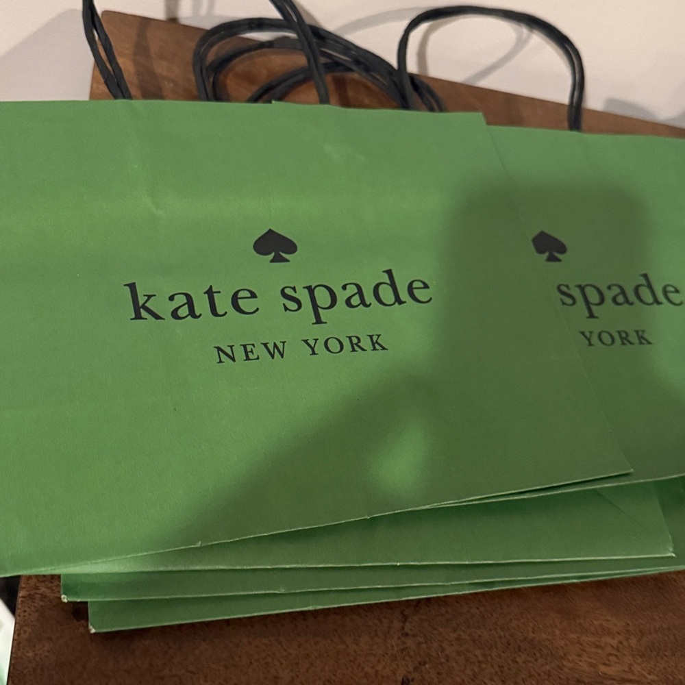New! Kate spade gift bag in iconic green color. MEDIUM bag with handles - Picture 6 of 6